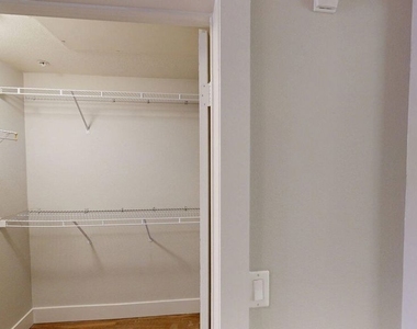 1041 E Glendon Avenue - Photo Thumbnail 7