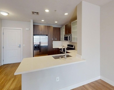 1041 E Glendon Avenue - Photo Thumbnail 15