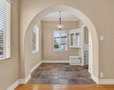 1147 6th Street - Photo Thumbnail 7