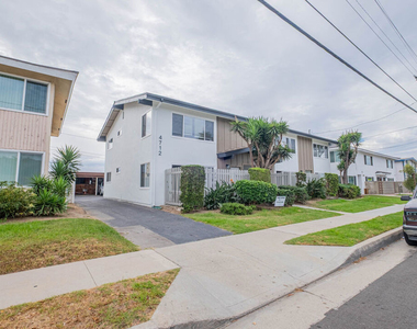 4712 Del Amo Boulevard - Photo Thumbnail 28