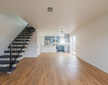 4712 Del Amo Boulevard - Photo Thumbnail 2