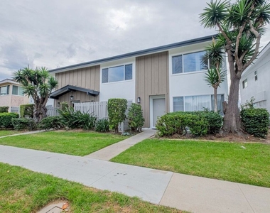 4712 Del Amo Boulevard - Photo Thumbnail 1