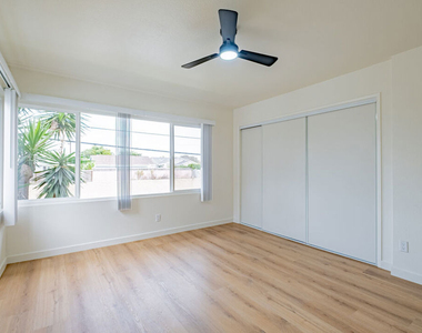 4712 Del Amo Boulevard - Photo Thumbnail 20