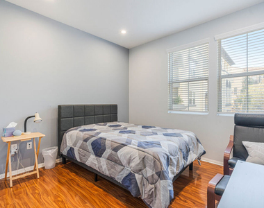 12963 Runway Road - Photo Thumbnail 14
