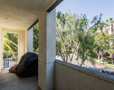 12963 Runway Road - Photo Thumbnail 9