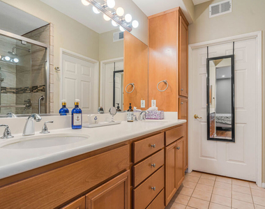 12963 Runway Road - Photo Thumbnail 11