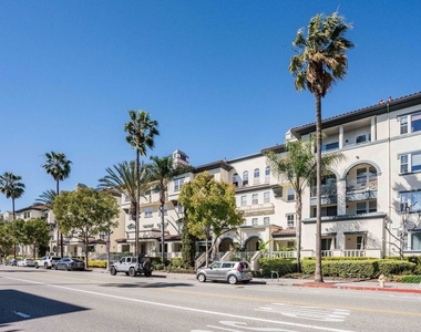 12963 Runway Road - Photo Thumbnail 16