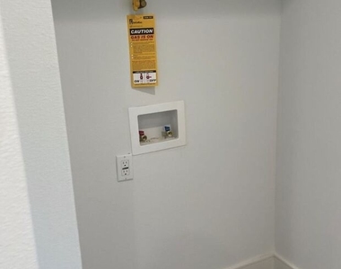 10324 Mount Gleason Avenue - Photo Thumbnail 14