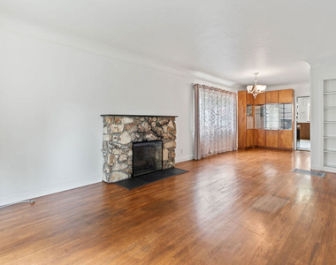 2907 Washington Avenue - Photo Thumbnail 3