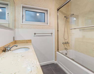 2907 Washington Avenue - Photo Thumbnail 10