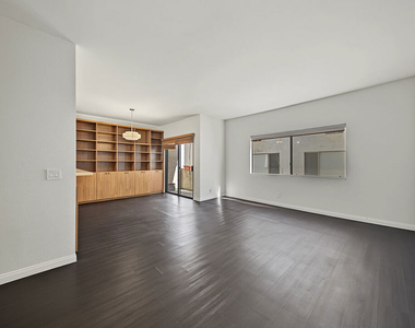 1515 Amherst Avenue - Photo Thumbnail 12