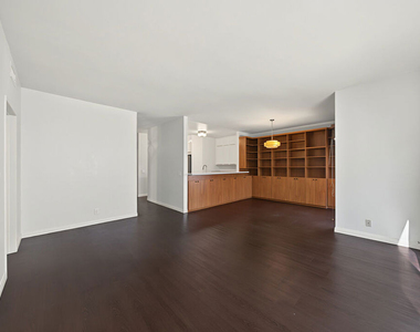 1515 Amherst Avenue - Photo Thumbnail 4