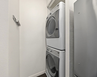 1515 Amherst Avenue - Photo Thumbnail 31