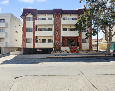 1515 Amherst Avenue - Photo Thumbnail 32