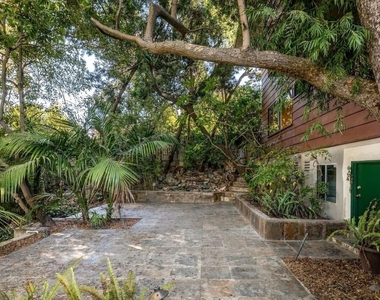 2409 Panorama Terrace - Photo Thumbnail 20