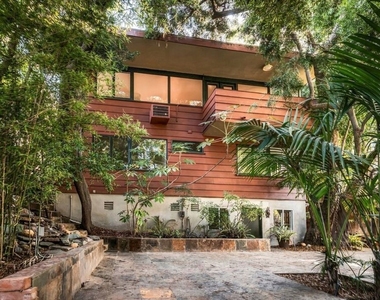 2409 Panorama Terrace - Photo Thumbnail 23