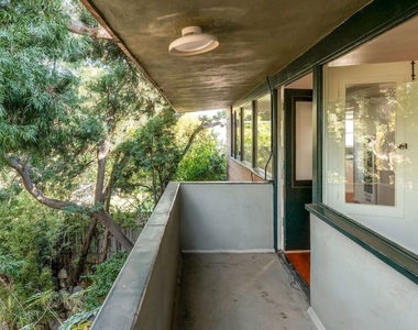 2409 Panorama Terrace - Photo Thumbnail 4