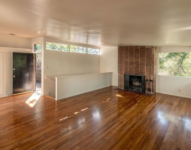 2409 Panorama Terrace - Photo Thumbnail 2
