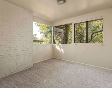 2409 Panorama Terrace - Photo Thumbnail 14
