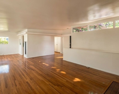 2409 Panorama Terrace - Photo Thumbnail 7