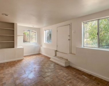 2409 Panorama Terrace - Photo Thumbnail 22