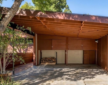 2409 Panorama Terrace - Photo Thumbnail 27