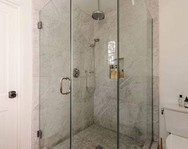 1803 N Stanley Avenue - Photo Thumbnail 15