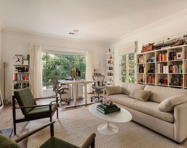 1803 N Stanley Avenue - Photo Thumbnail 23
