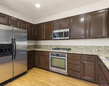 4470 Brisbane Way - Photo Thumbnail 15