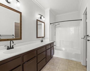 4470 Brisbane Way - Photo Thumbnail 24