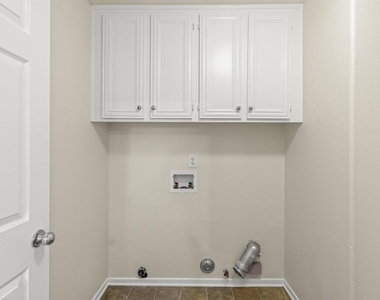 4470 Brisbane Way - Photo Thumbnail 21