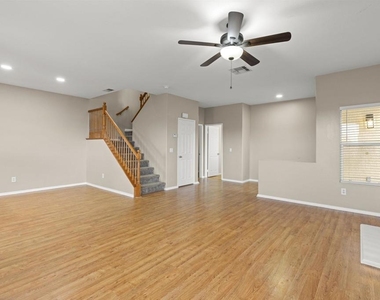 4470 Brisbane Way - Photo Thumbnail 7
