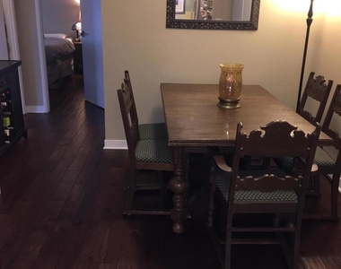 425 W Beech St - Photo Thumbnail 2