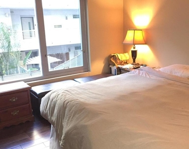 425 W Beech St - Photo Thumbnail 4