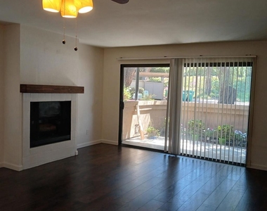 9916 Scripps Westview Way - Photo Thumbnail 5