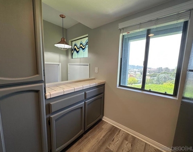 821 America Way - Photo Thumbnail 15