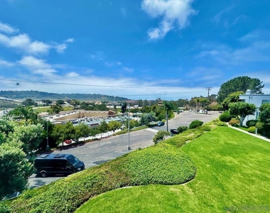 821 America Way - Photo Thumbnail 30