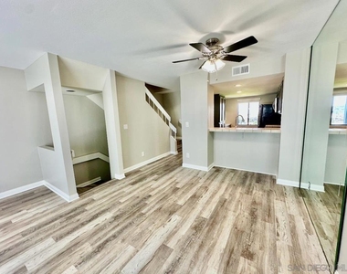 821 America Way - Photo Thumbnail 8