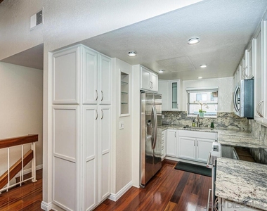 4566 W Point Loma - Photo Thumbnail 11
