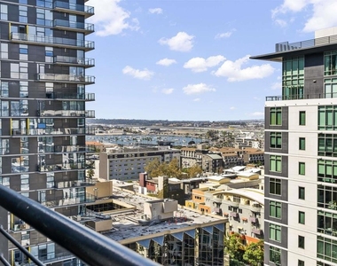 425 W Beech Street - Photo Thumbnail 20