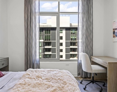 425 W Beech Street - Photo Thumbnail 25