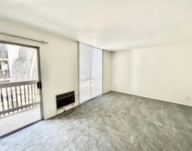 6202 Friars Rd - Photo Thumbnail 3