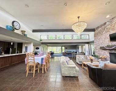 6202 Friars Rd - Photo Thumbnail 24