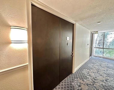 6202 Friars Rd - Photo Thumbnail 2
