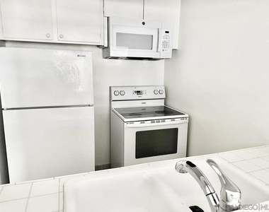 6202 Friars Rd - Photo Thumbnail 7