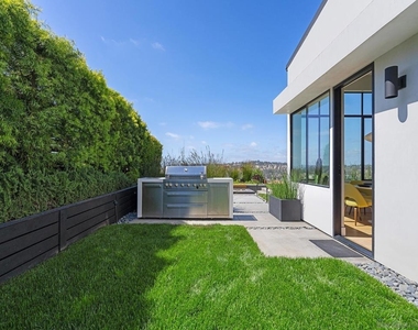948 Santa Estella - Photo Thumbnail 31