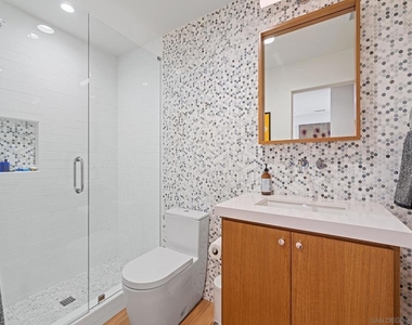 948 Santa Estella - Photo Thumbnail 26