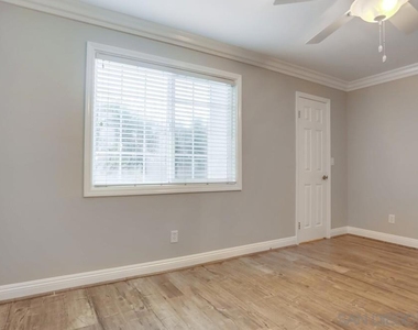 506 Canyon - Photo Thumbnail 10