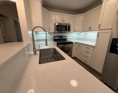 506 Canyon - Photo Thumbnail 6