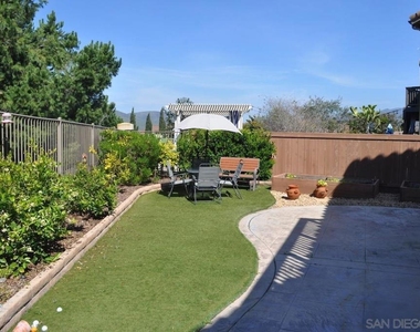 2387 Forest Meadow Court - Photo Thumbnail 8